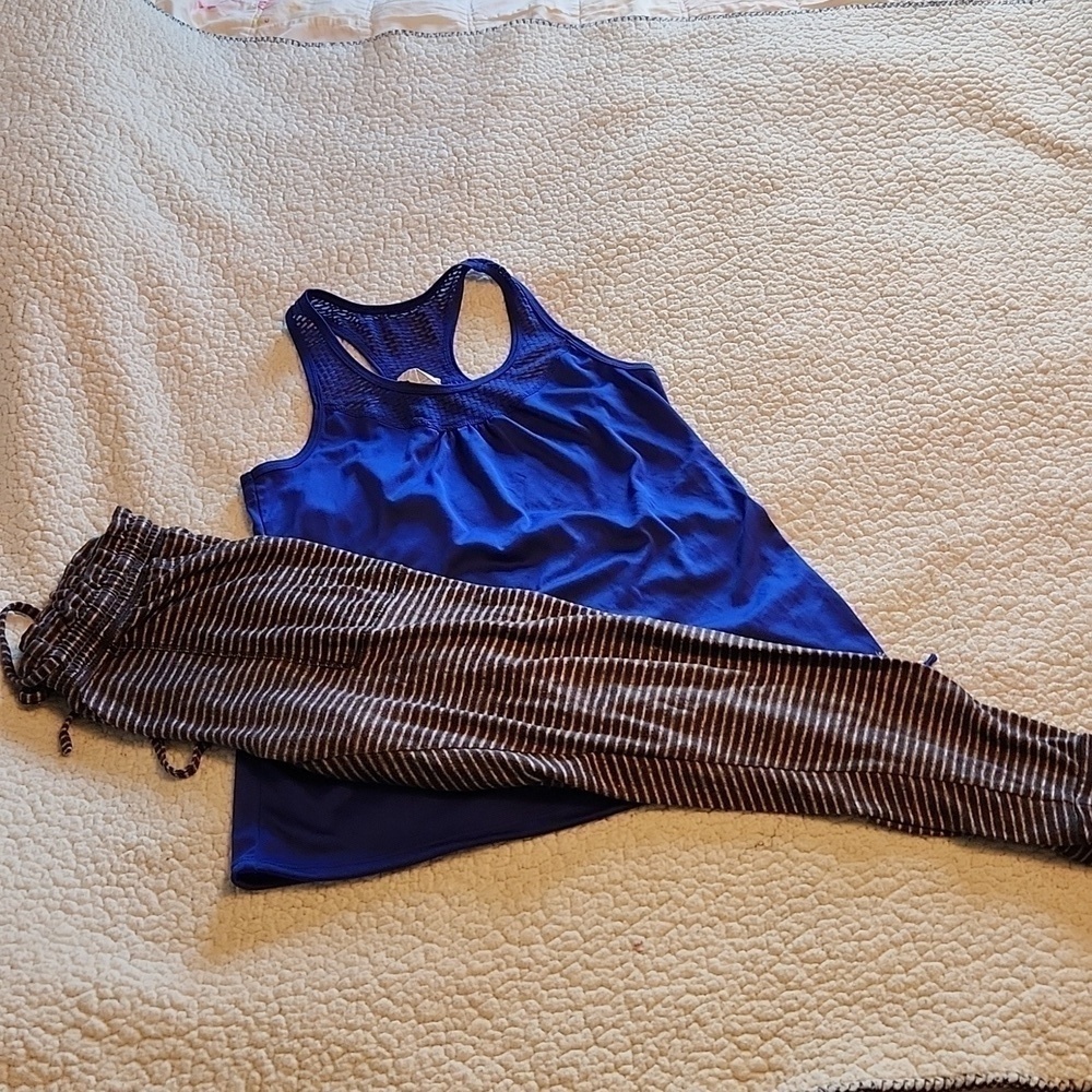 Danskin Activewear tank top and joggers  set